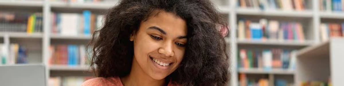 Saiba como desenvolver uma pesquisa científica na graduação ou na pós-graduação